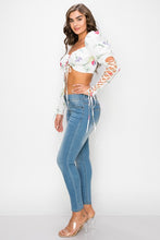 Persie White Floral Print Puff Long Sleeve Crop Top